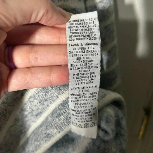 Thread & Supply indigo & white stripped 1/4 zip pullover sweatshirt. Size small - Picture 9 of 9